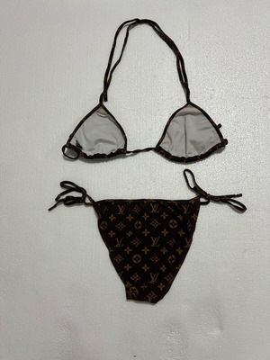 Triangle bikini like new, size medium, brown