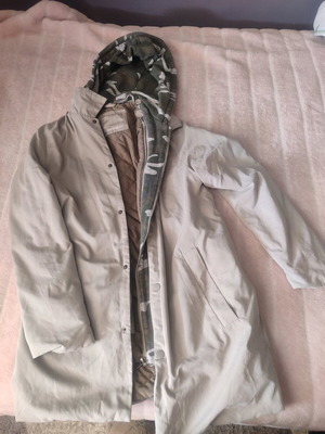 Zara boys' beige jacket with camouflage hood like new, size 13-14