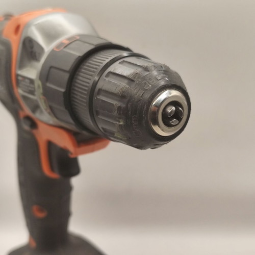 Black & Decker battery drill with battery