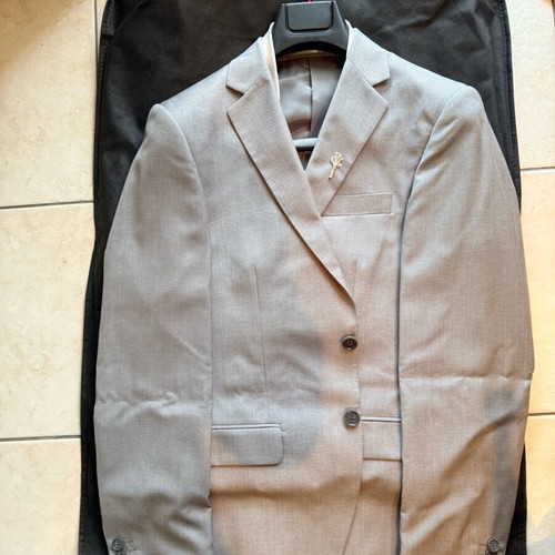 Antonio Miro Collection suit No48 light grey silver like new