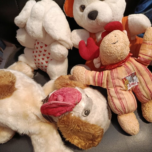 Lot of 4 small vintage plush animals used