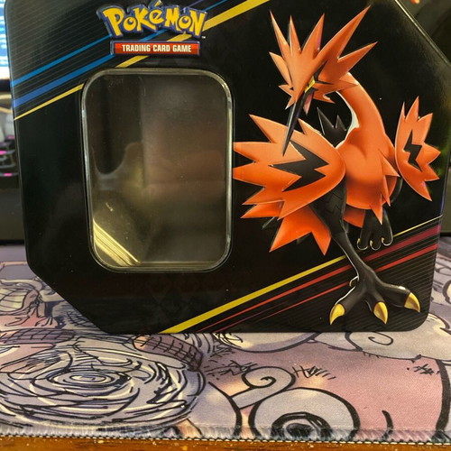 Pokémon Crown Zenith tin new, empty