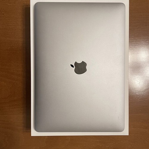 MacBook Pro 13” 2019 with Touch Bar