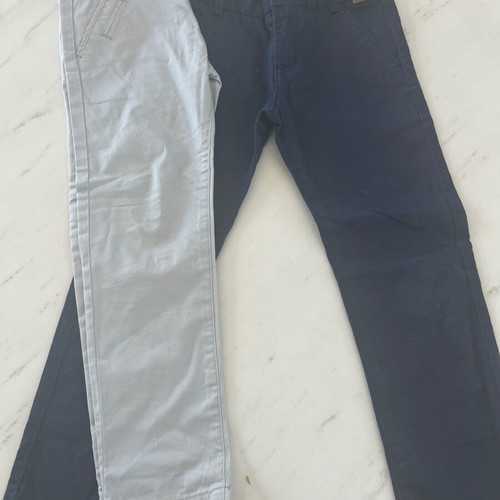 Boboli boys' pants like new, gabardine fabric, size 5, set of 2
