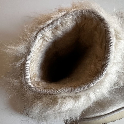 Ugg Australia boots with external fur, like new, size 40, white