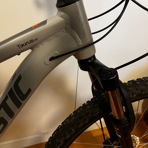 Mountain bike Ballistic used, 29 inch wheels, medium size, silver