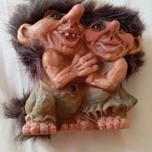 Vintage handmade trolls holding hands 13cm