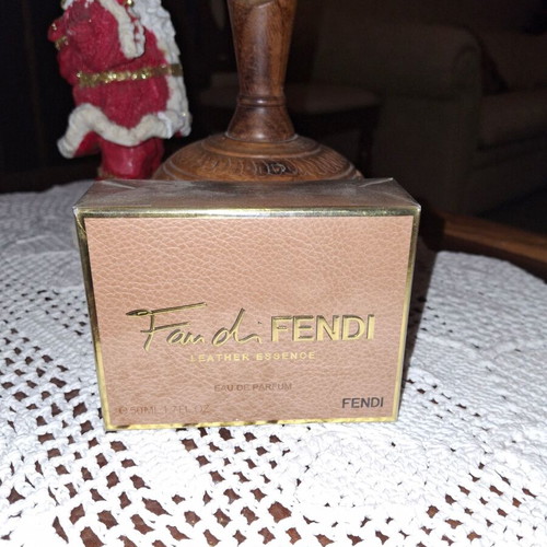 Fan di Fendi Leather Essence 50ml women's perfume new