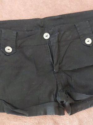 Women's shorts large black like new, elastic fabric