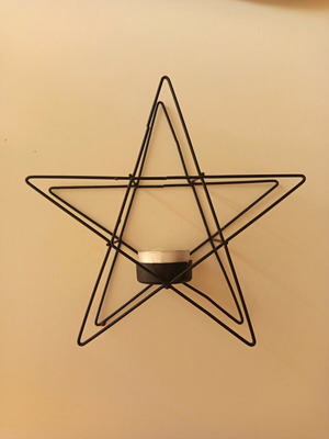 Ръчно изработена свещник под формата на звезда в добро състояние