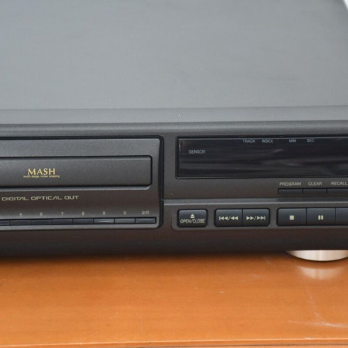 Technics SL-PG590 CD player used, optical digital output