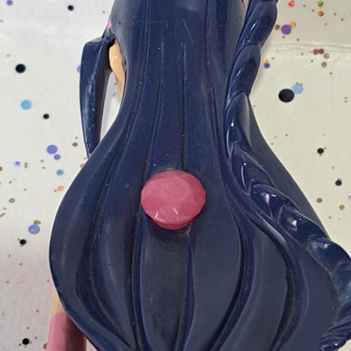 Winx Club Musa Kinder Figurine used with flaws and incomplete