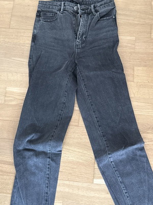 Stradivarius black faded jeans, size S