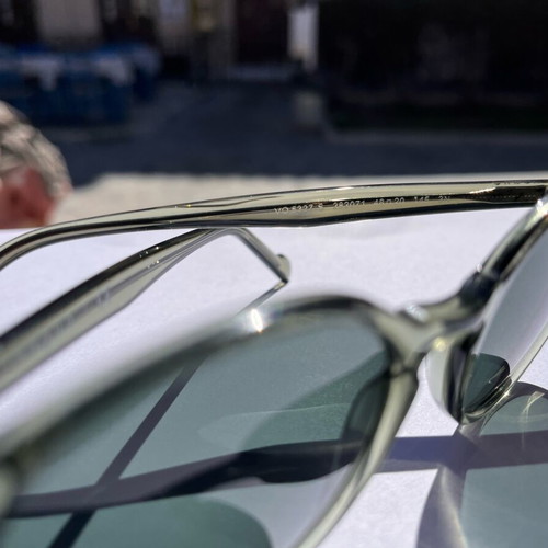 Vogue VO5327S 282071 sunglasses like new, transparent grey and dark green
