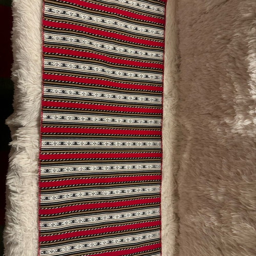 Woven machramas semen new with red pattern