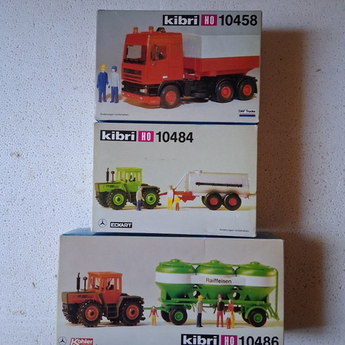 Kibri plastic model kits unused, pack of 3