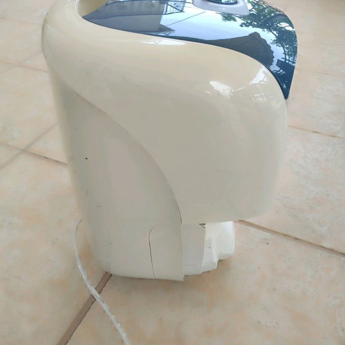 Olimpia Splendid Aquaria Compact dehumidifier like new, 12lt compressor