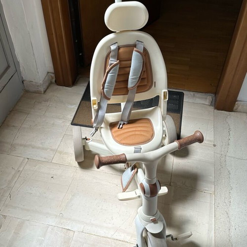 Byox tricycle bike 3 in 1 beige like new for 12-72 months