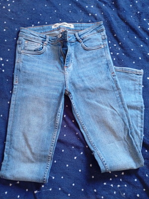 Zara jeans small like new, blue, slight stretch