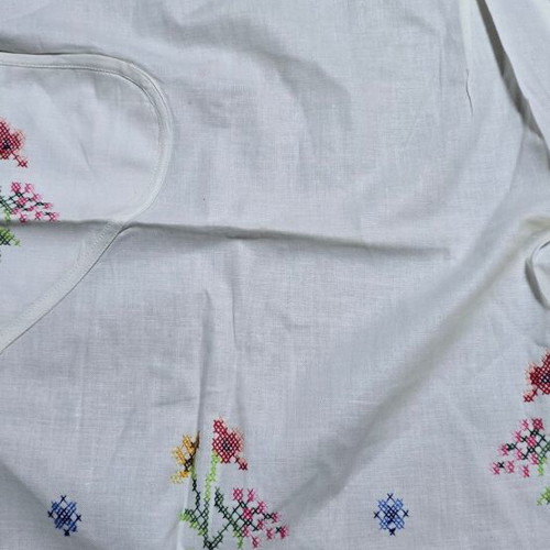 Traditional Handmade Embroidered Apron like new, cotton or linen