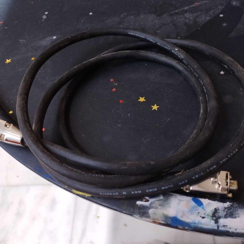 Screen cable for TV computer etc like new