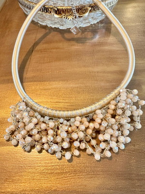 Swarovski necklace like new with beautiful crystals
