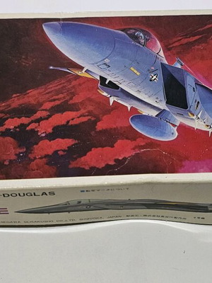 F-15 Eagle plastic model kit 1/72 Hasegawa like new, vintage