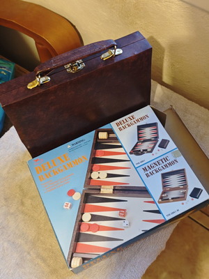 Magnetic backgammon in leather case, new