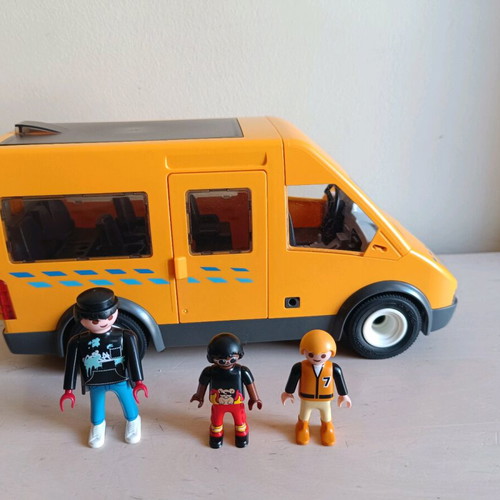 Playmobil school set used with missing parts and breaks