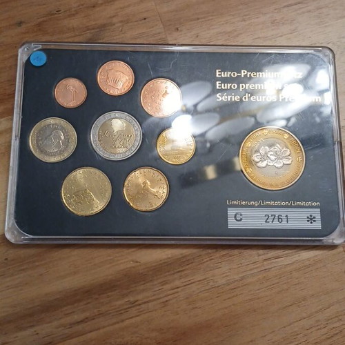 Σετ ευρώ Σλοβενία 2007 με μετάλλιο σαν καινούργιο, σφραγισμένη με πιστοποιητικό