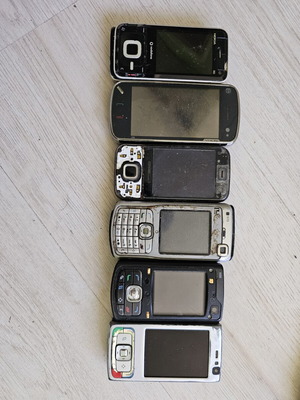 Nokia N series phones lot for parts