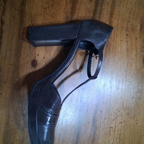 Shoe with strap Made in Italia like new, brown