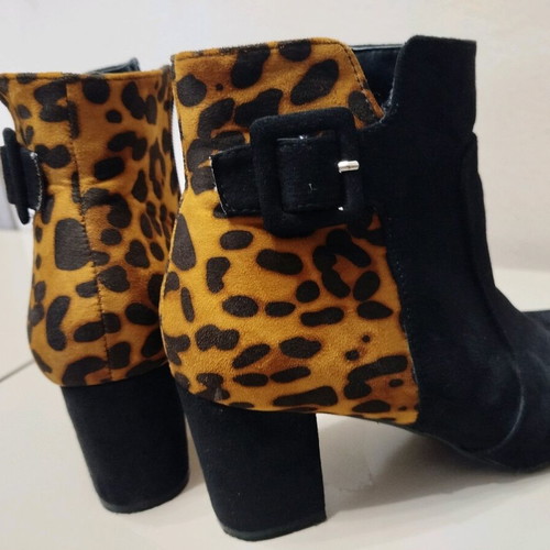 Black-Tiger Ankle Boots Size 40 Like New