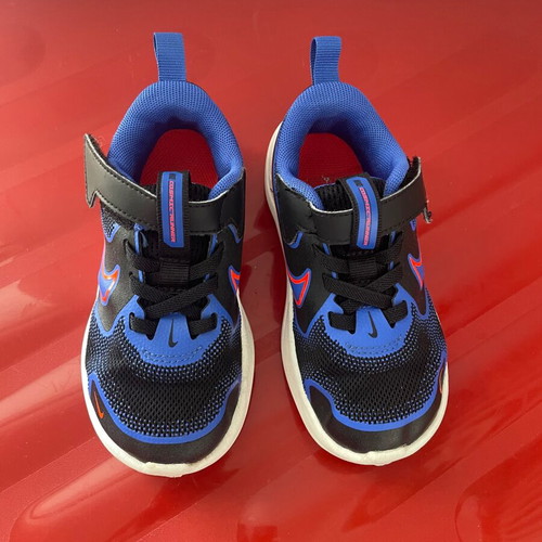 Nike Cosmic Runner Infant's Shoes used, sizes 25 and 26, black and blue