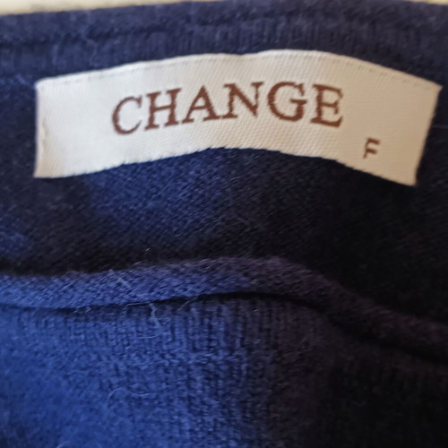 CHANGE WOMEN'S NAVY STRIPED SWEATER