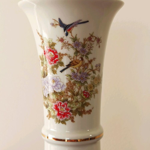 Masse porcelain vase Bavaria like new, handmade with painted decorations