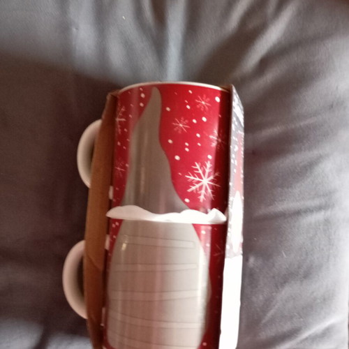 Christmas mugs set of 2 new