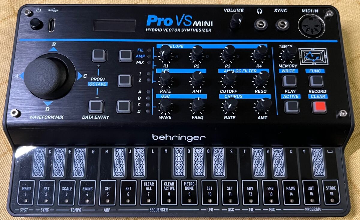 Behringer Pro-VS Mini synthesizer like new - € 60,00 - Vendora.cy