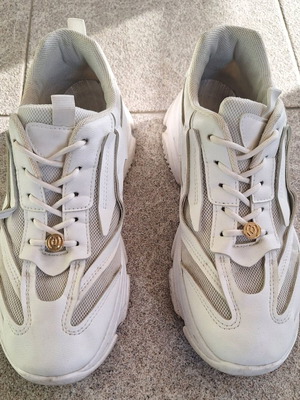 Migato Women's Sneakers No 41 like new, white