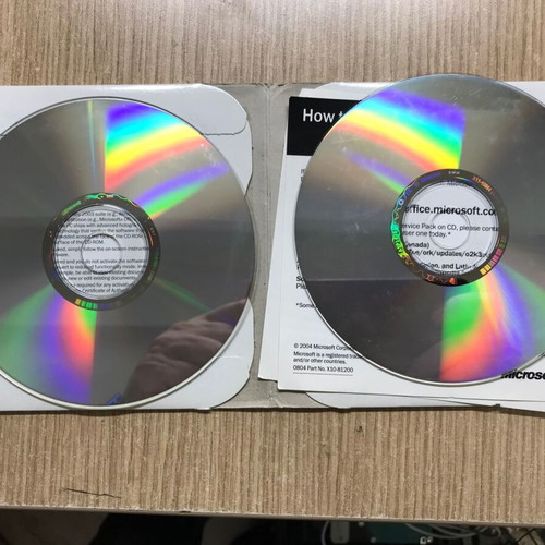 Microsoft Small Business SBE Office 2003 software used