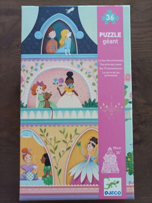 Djeco giant children's puzzle La tour des princesses