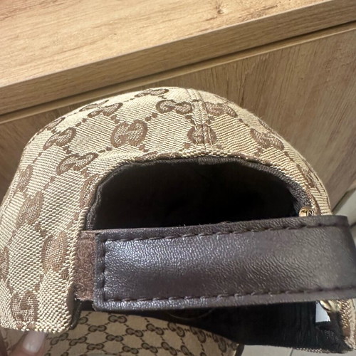 Gucci hat like new, beige, size M