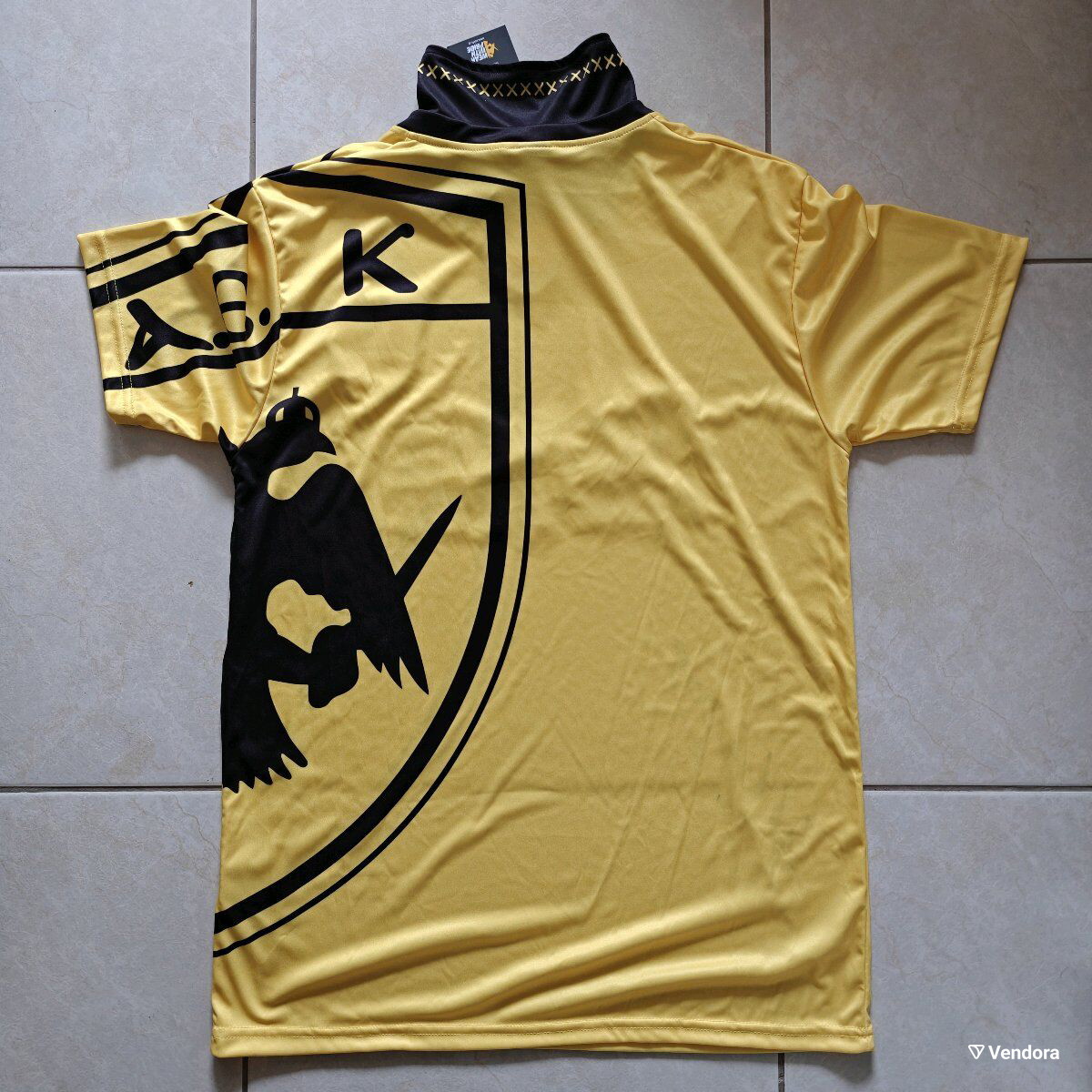 Maillot Réplique AEK Athens Années 90, Taille S Adulte, Occasion