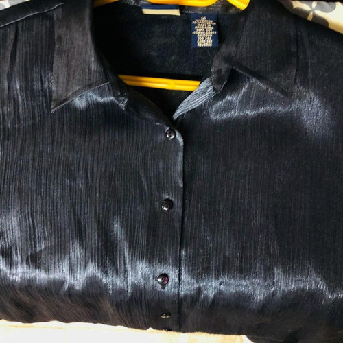 Laura Scott shirt like new, size L, black