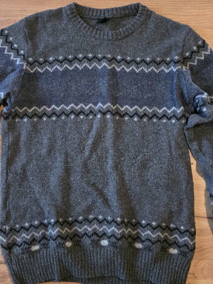 Men's sweater used, medium size, gray and blue