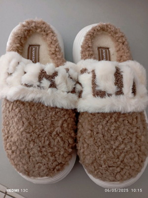 Jomix slippers new, anti-slip, size 37 narrow fit