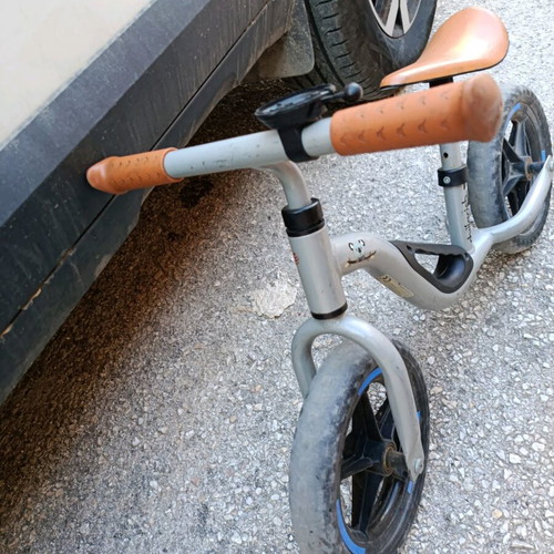 Balance bike used, lightweight with adjustable seat
