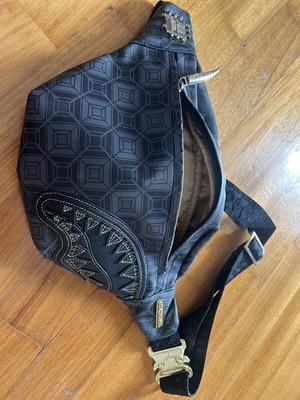 Sprayground Unisex Waist Bag like new