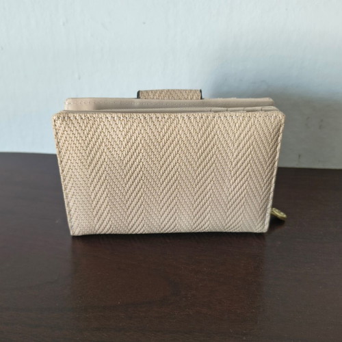 Lace Lore wallet new, beige with embossed texture