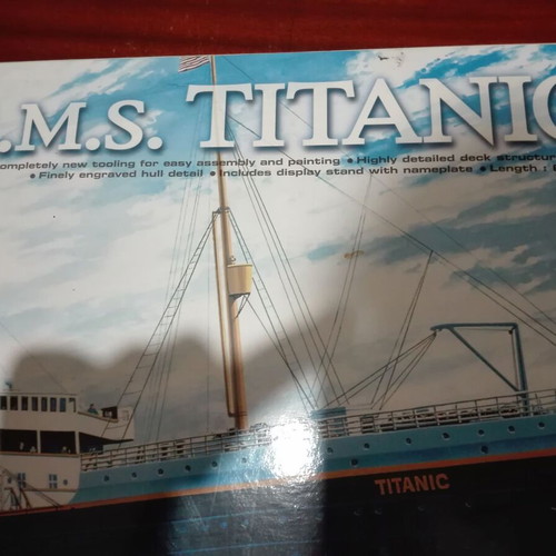 R.M.S Titanic 1:400 model used, scale model